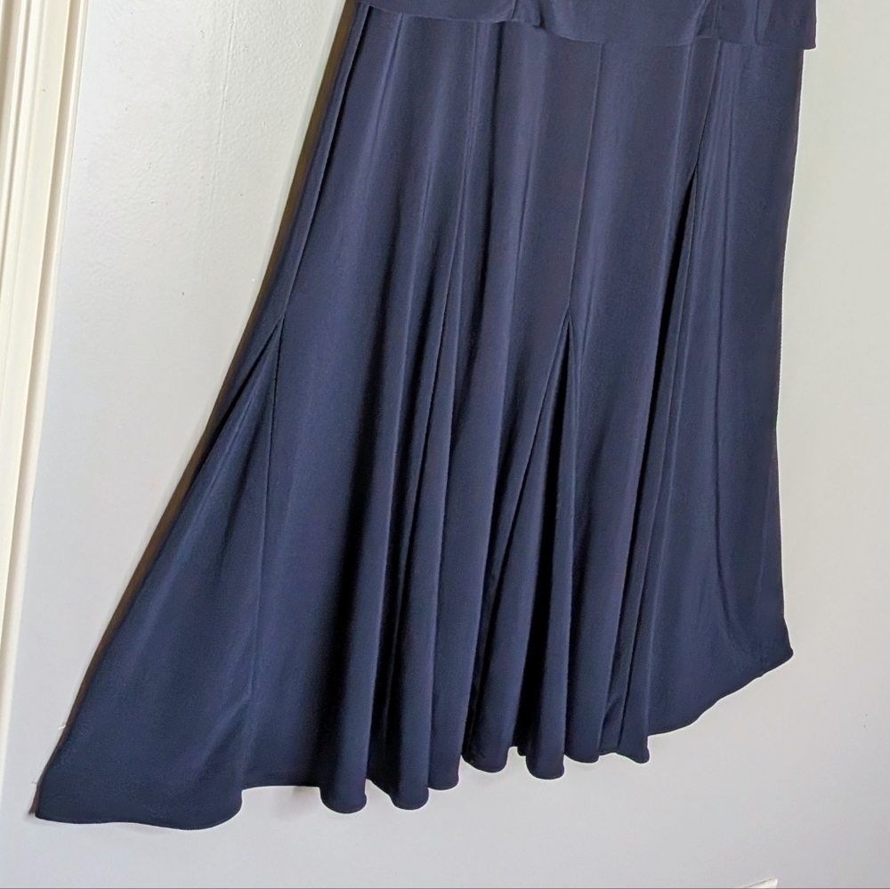 Alex Evenings Sleeveless Evening Dress Elegant Flowing Formal Beaded Neckline - Picture 9 of 16